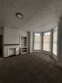 Building Photo - 240 W Main St