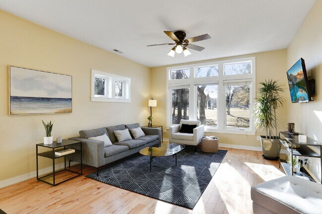 Building Photo - Charming 5-Bed Home with Hardwood Elegance in Minneapolis