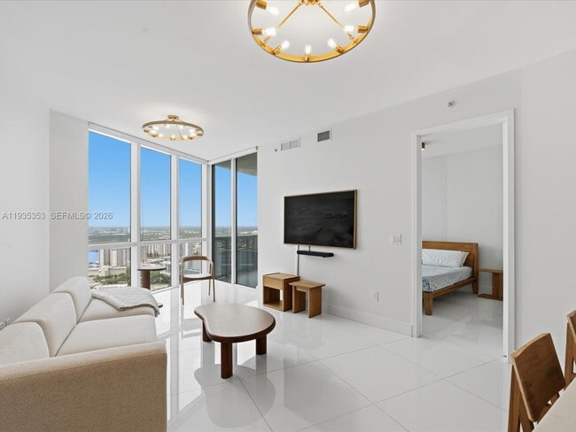 Building Photo - 18201 Collins Ave