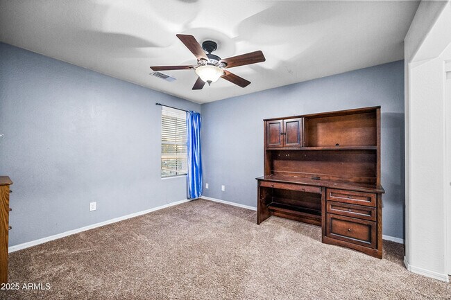 Building Photo - 2236 W Davis Rd