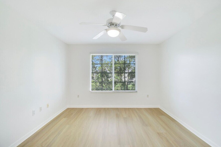 Building Photo - 4151 San Marino Blvd