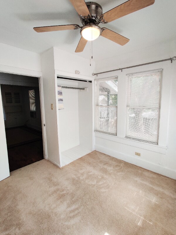 Building Photo - 1647 W Woodlawn Ave