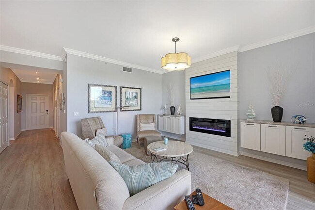 Building Photo - 7121 River Hammock Dr