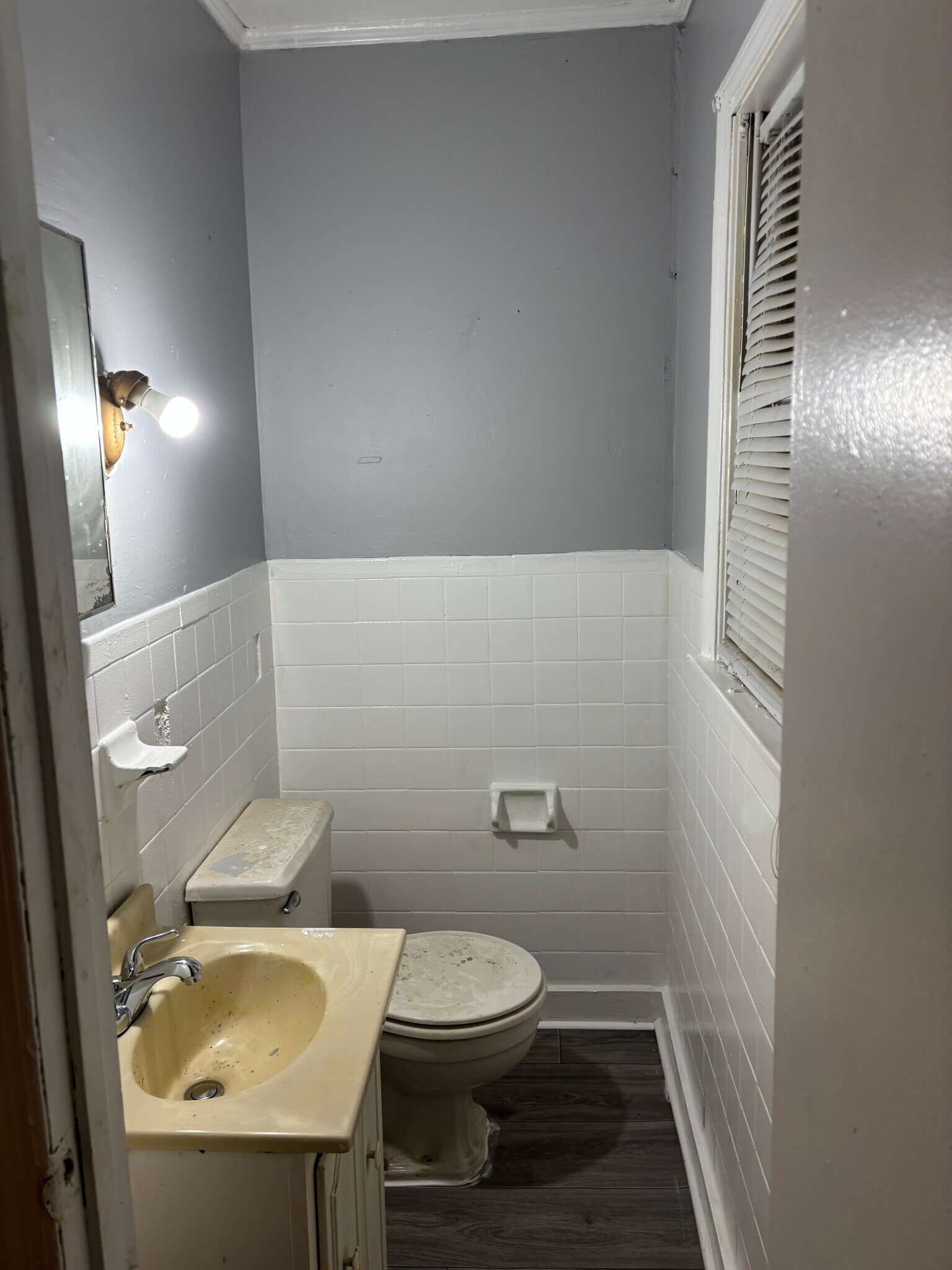Building Photo - 705 Cecelia Ave
