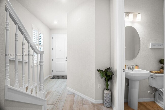 Building Photo - 8239 Tailshot Ct