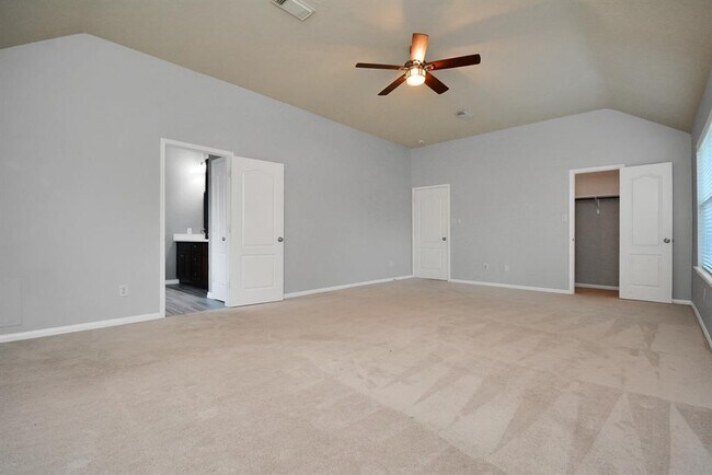 Building Photo - 20210 Black Canyon Dr
