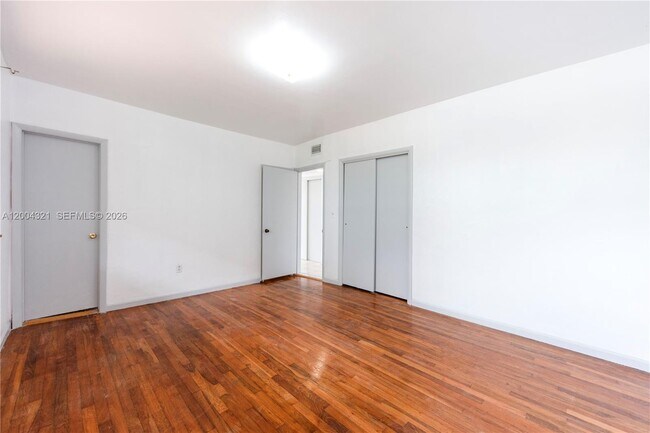 Building Photo - 1255 Marseille Dr