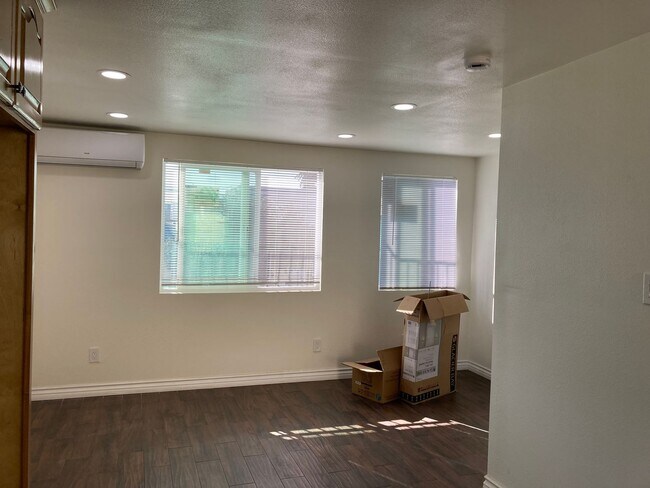 Building Photo - UPCOMING BEAUTIFUL 2 BEDROOM/ 2 BATH  * ONE TIME RENTAL*