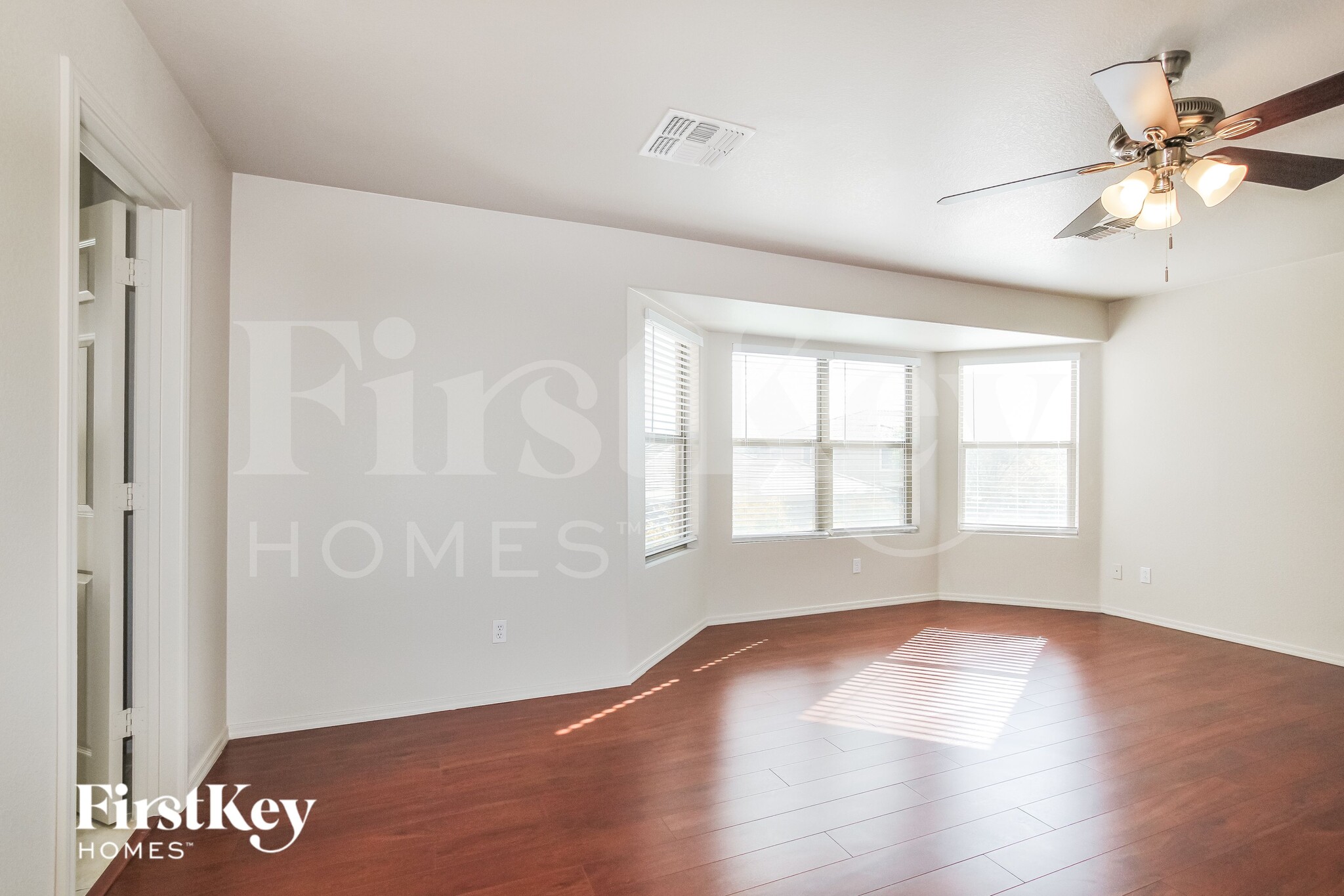 Building Photo - 15029 W Larkspur Dr