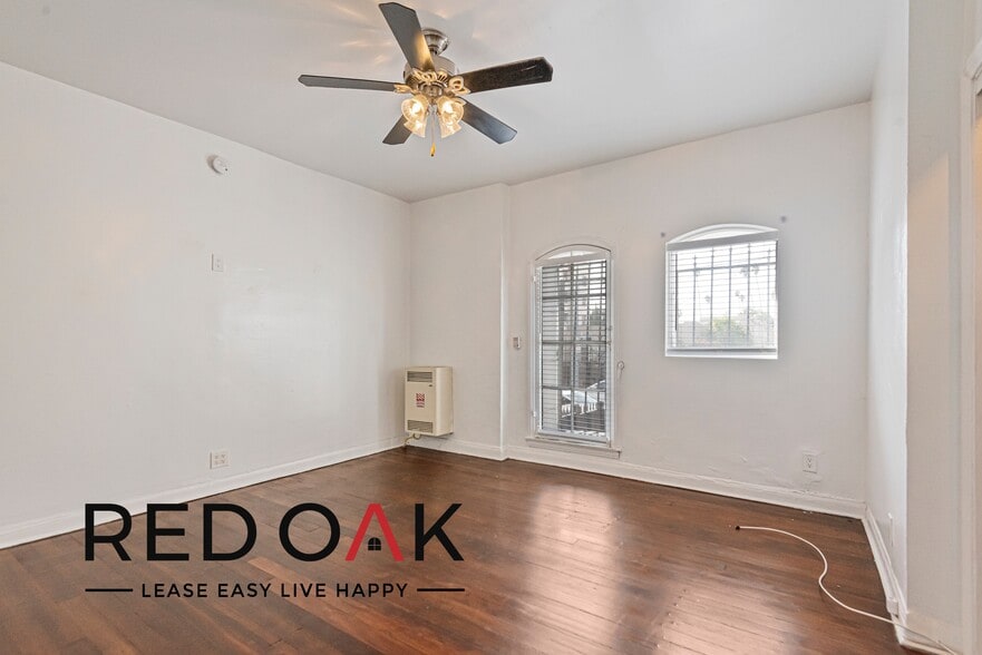 Building Photo - 1616 Normandie Ave