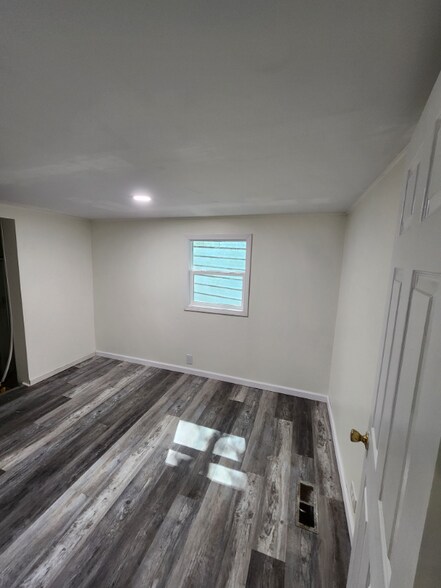 Building Photo - 144 Co Rd 346