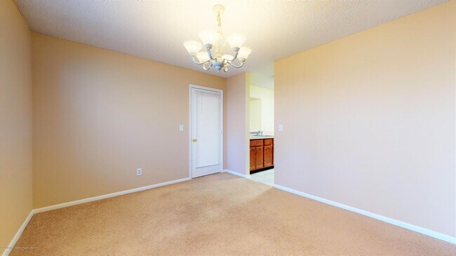 Building Photo - 1019 Waters Edge Dr