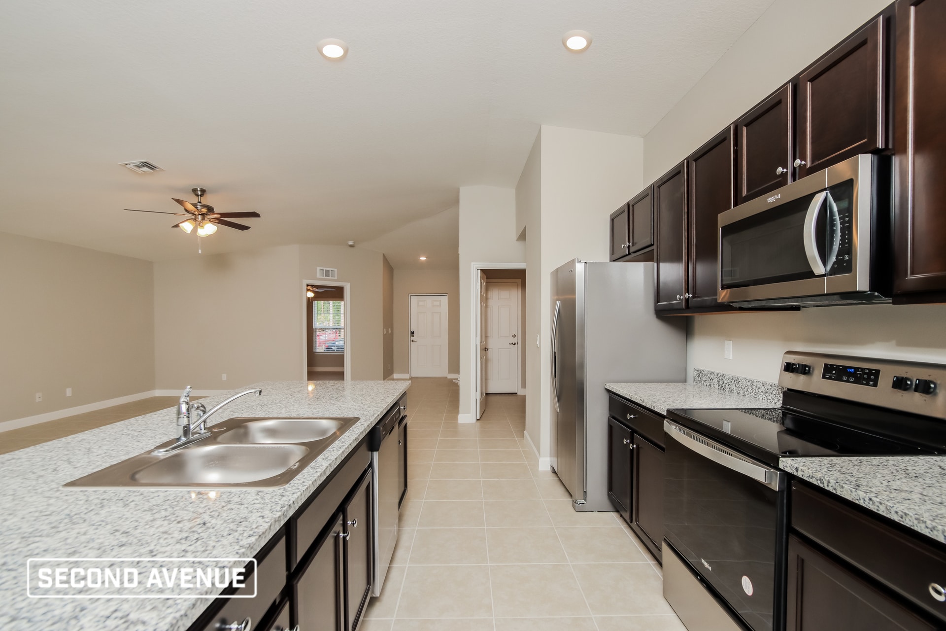 Building Photo - 534 Poplar St SE