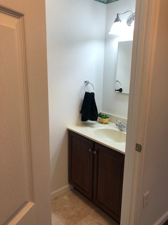 Building Photo - 145 Eden Way