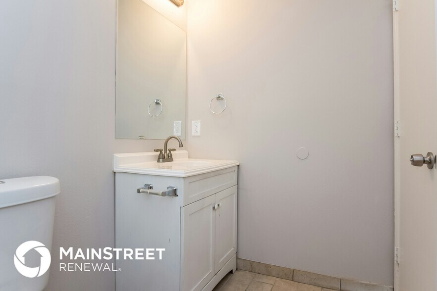 Building Photo - 979 Brandon Hill Way