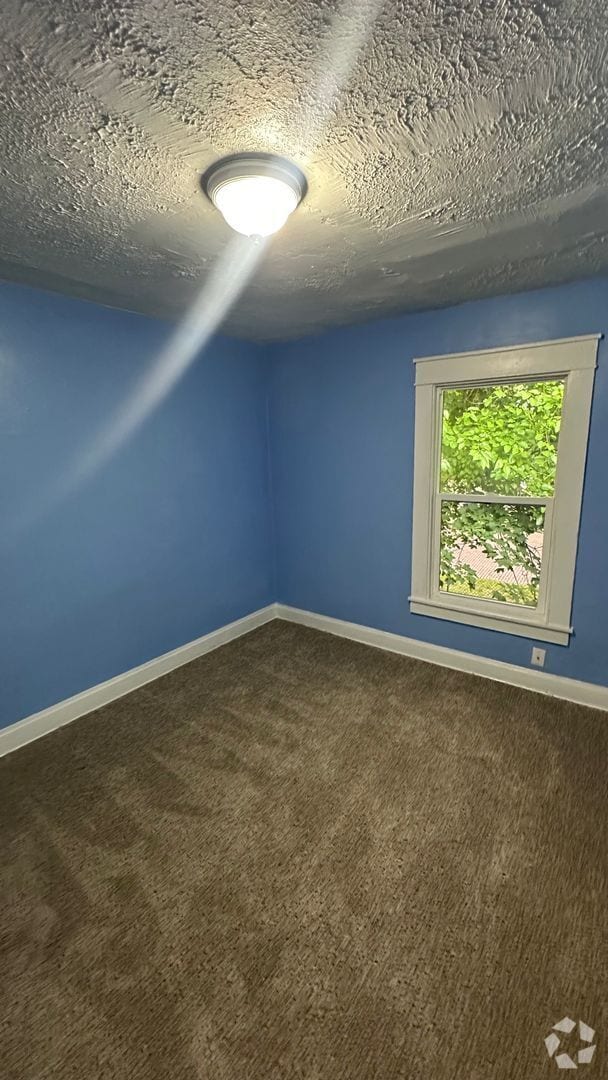 Building Photo - House ready rent!