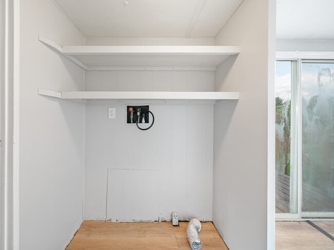 Building Photo - 53 Cushion Pl