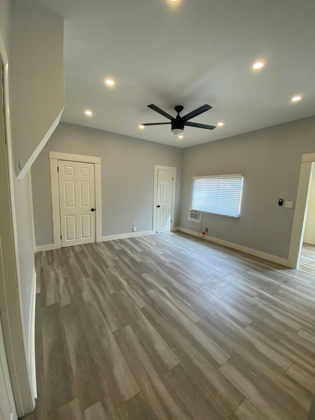 Primary Photo - 3382 Eucalyptus Ave