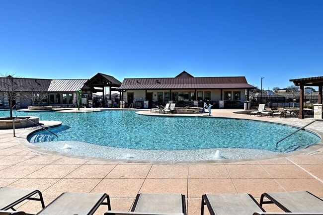 Building Photo - ONE STORY  |  3 BEDROOM  |  2 BATH  |  YARD SERVICE INCLUDED  |  WHISPER FALLS  |  POOL - GYM - P...