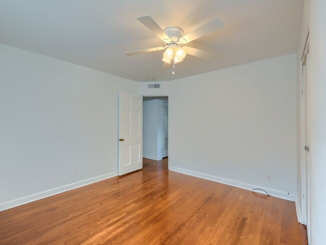 Building Photo - 3 Bedroom Single Family Home in Camp Hill