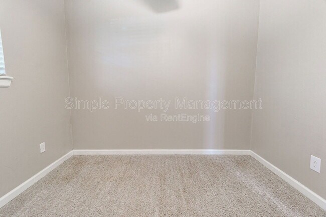 Building Photo - 120 N Ranchwood Blvd