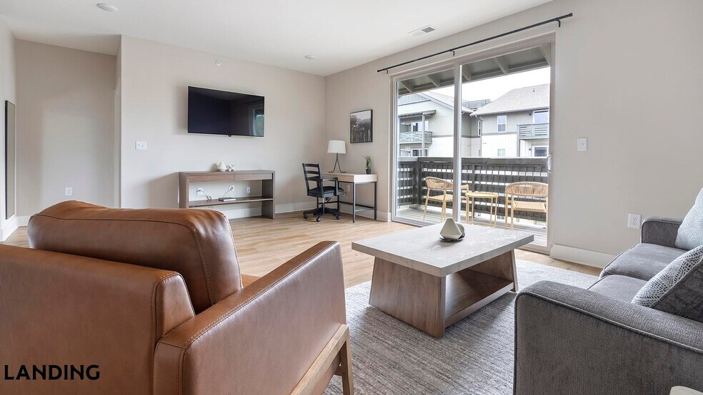 Building Photo - 1000 Forestview Dr