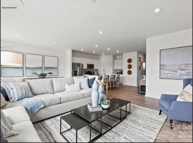 Building Photo - Stunning 5-Bed, 3-Bath Home in Desirable B...