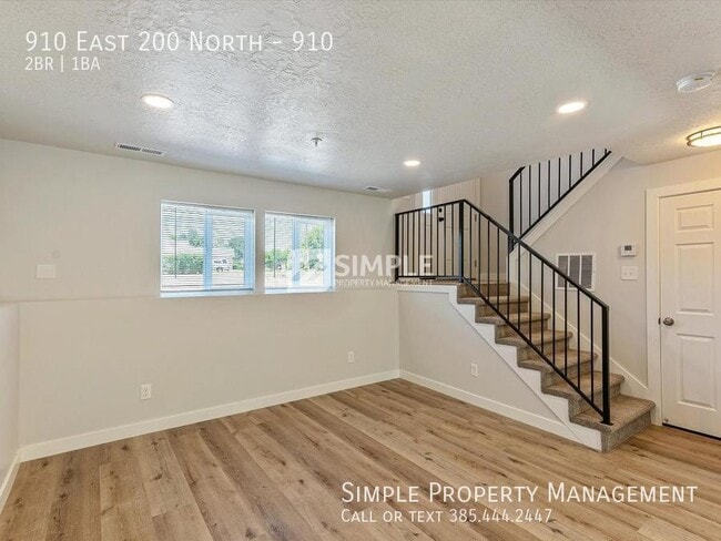 Building Photo - 910 E 200 N