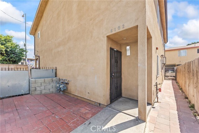 Building Photo - 6102 S San Pedro St