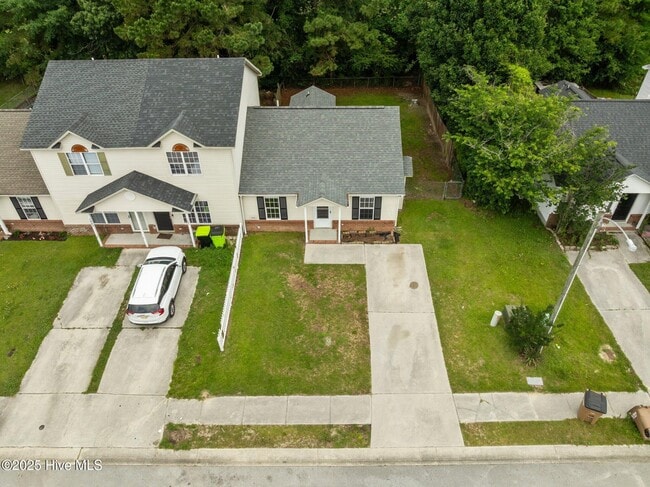 Building Photo - 1087 W Pueblo Dr