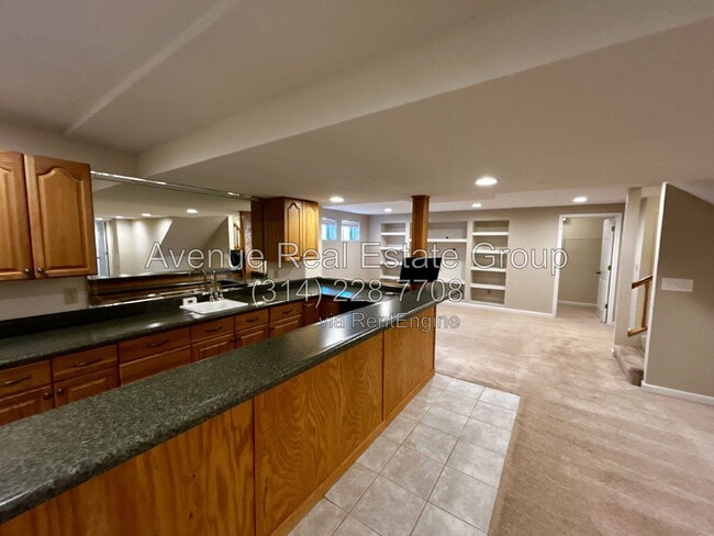 Building Photo - 16410 Woodlodge Ct