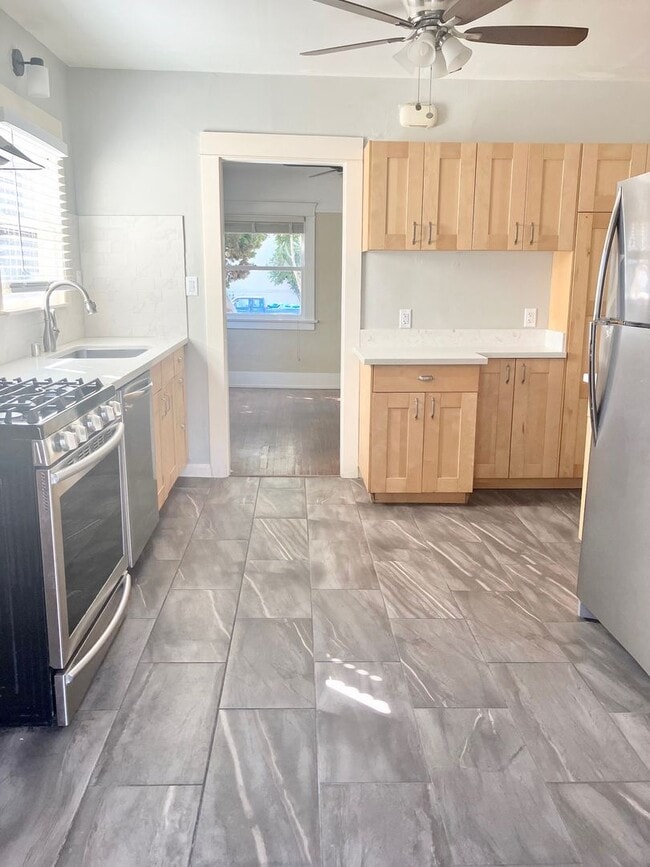 Building Photo - Charming Pet Friendly Home in Normal Heights