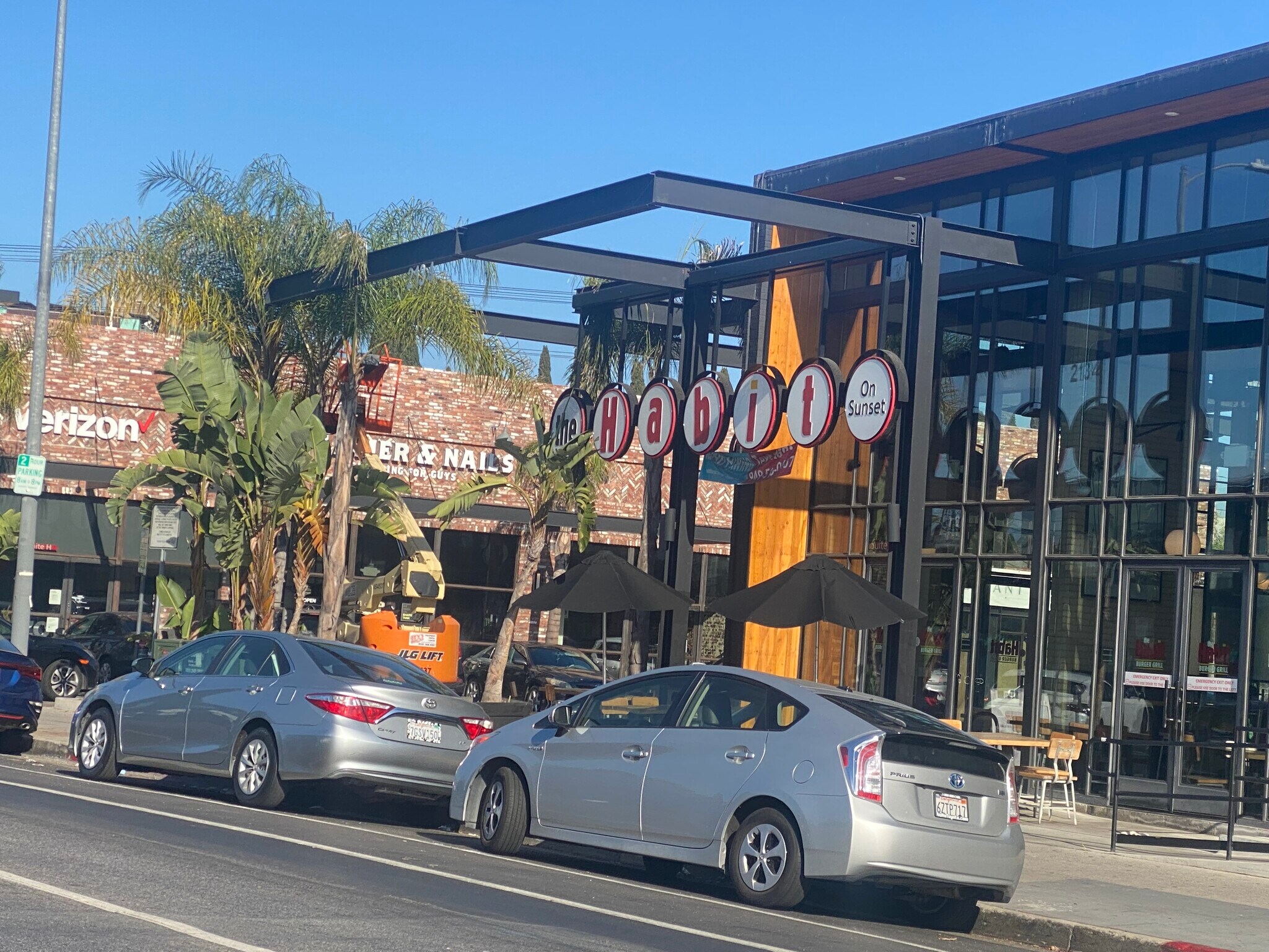 Building Photo - 824 Coronado Ter