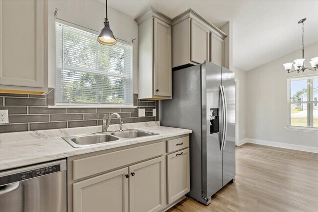 Building Photo - 232 Tafflinger Rd