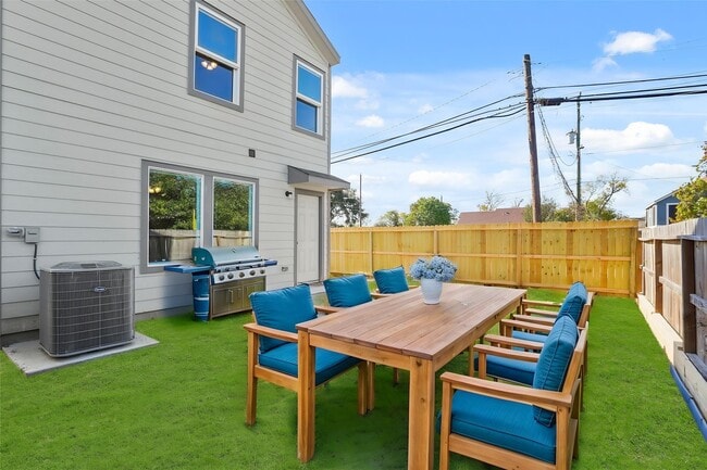 Building Photo - 9001 Judwin St