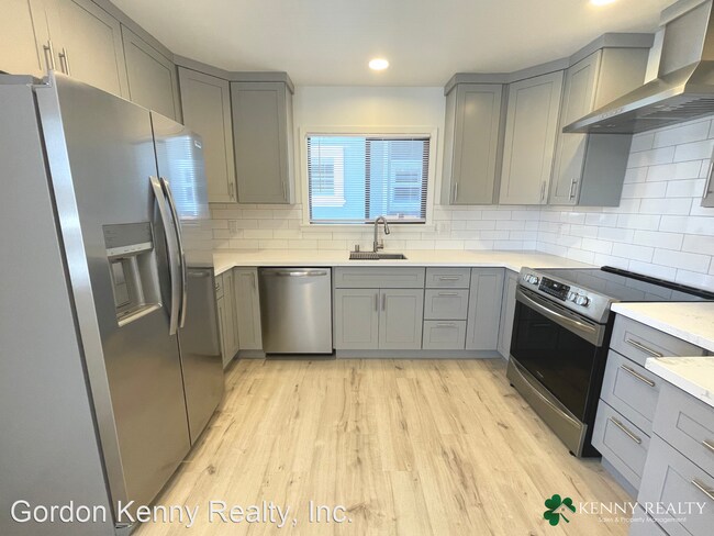 Primary Photo - 3 br, 2 bath House - 717 Miller Avenue