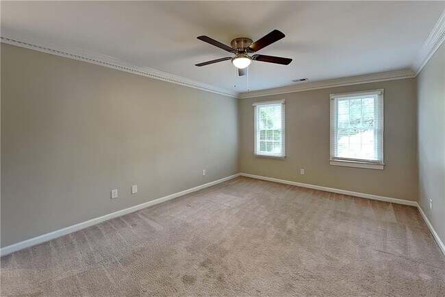 Building Photo - 2052 Sumter Ct
