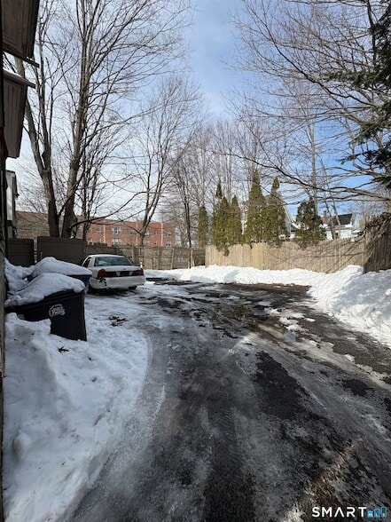 Building Photo - 797 Elm St