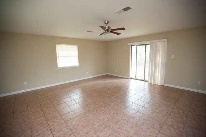 Building Photo - 5602 Briarwick Ln