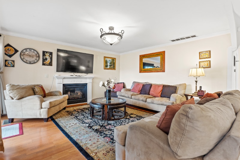 Building Photo - 9602 NE 11th St