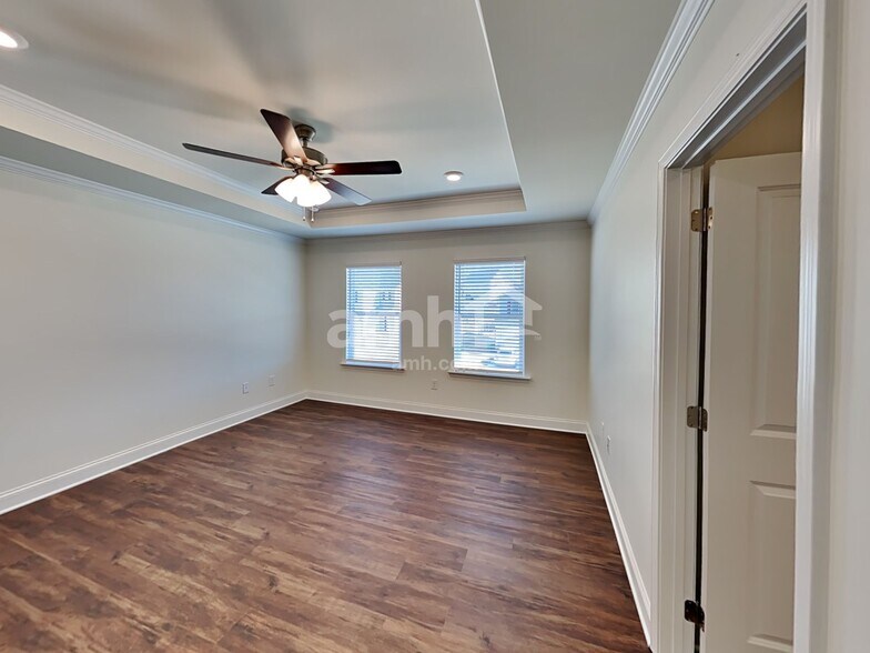 Building Photo - 156 Bee Tree Blvd