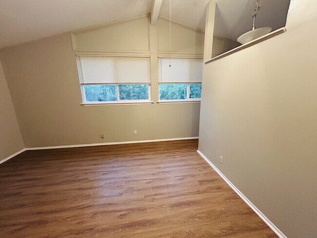 Building Photo - 7902 Rustic Forest Dr