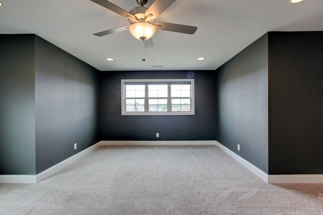 Building Photo - Custom Build in Sango.  Wow Factor