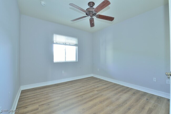 Building Photo - 7812 Regal Heron Cir