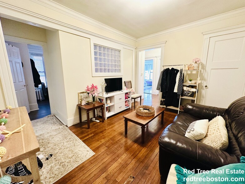 Apt 6 - 452 Park Dr