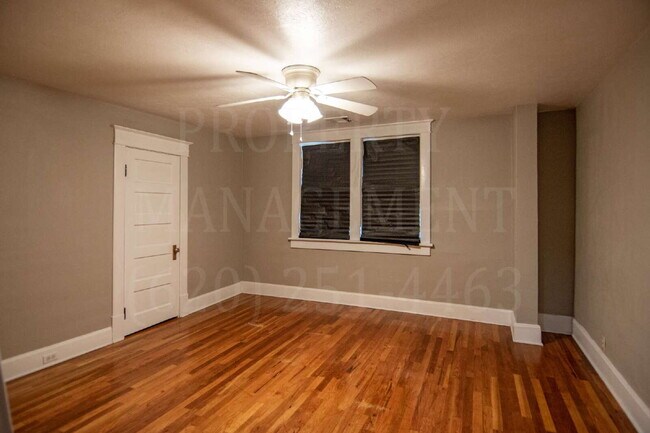 Building Photo - 4-Bedroom 2-Bathroom + Bonus Room