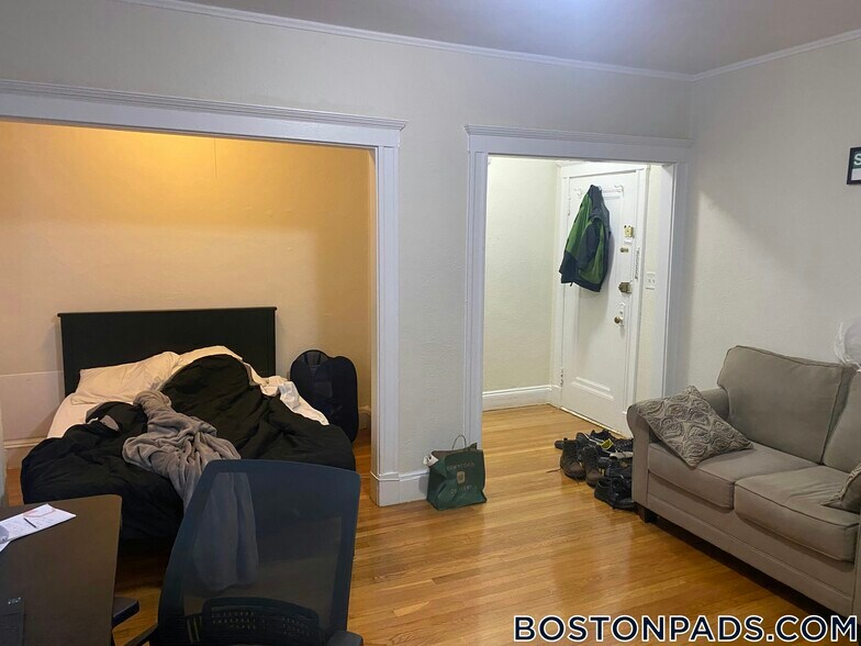 Building Photo - 1171 Boylston St