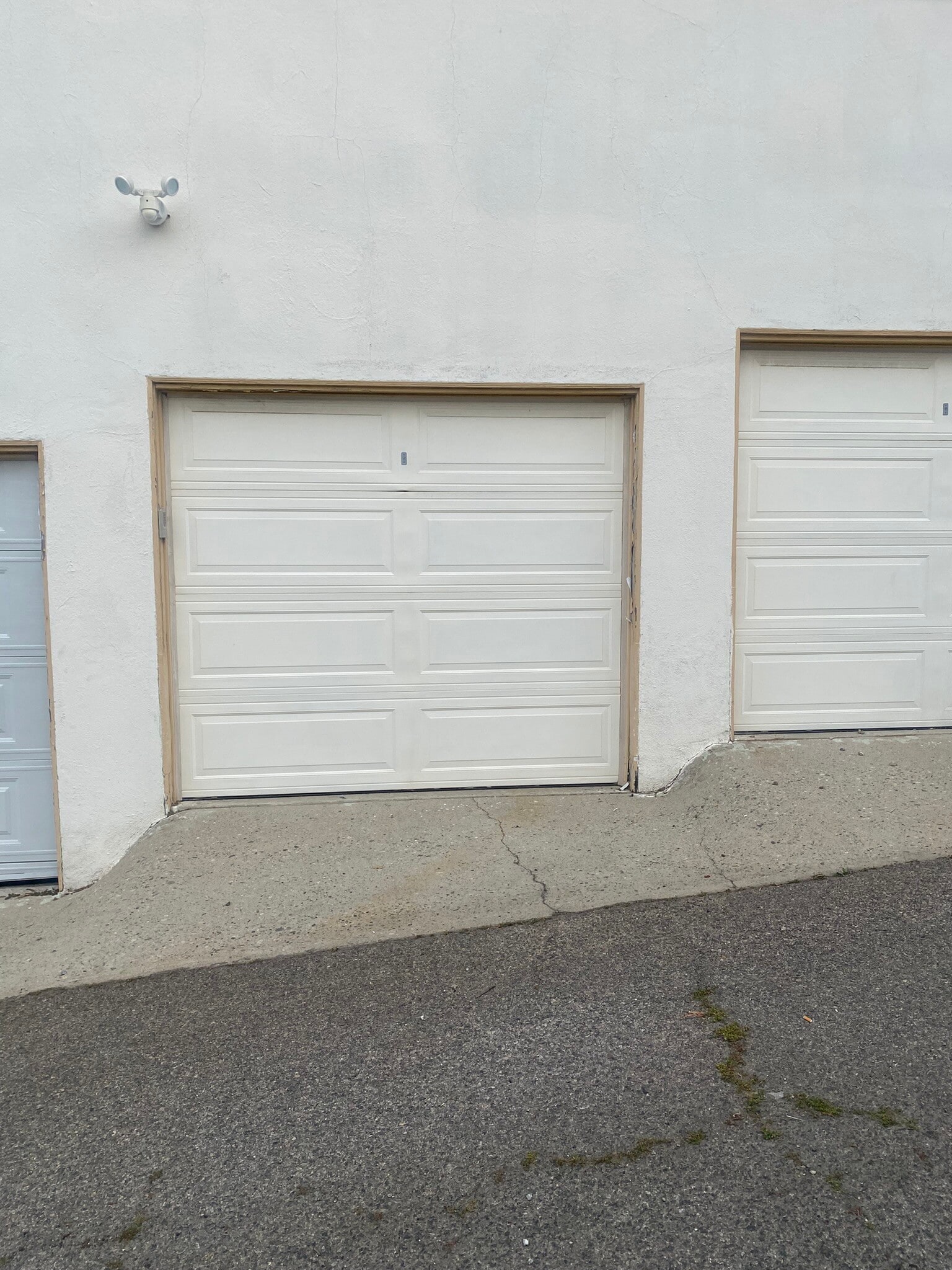 Garage - 4968 W 59th St