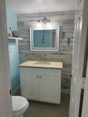 Building Photo - 2201 White Pine Cir