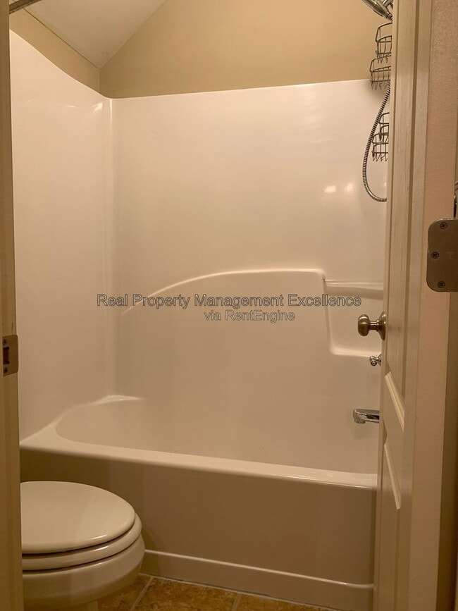 Building Photo - 1005 Hadley Meadows Dr